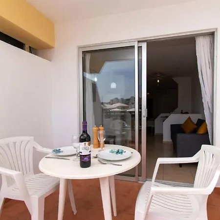 Santa Maria 57 - Апартаменты *